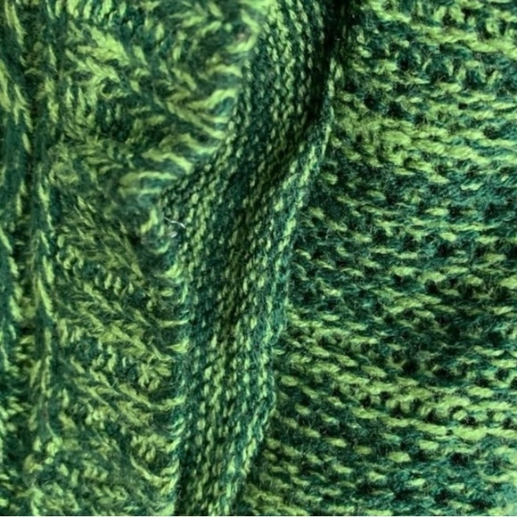 Planet Gold Turtleneck Sweater Sz M - Picture 4 of 6